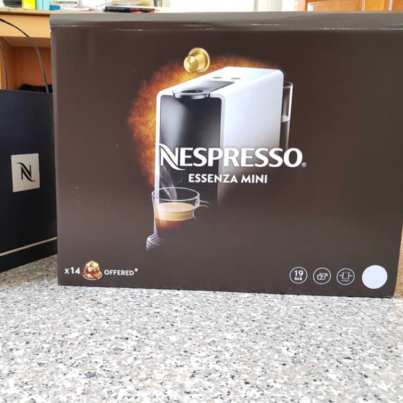 Nespresso Essenza Mini C30/D30 台灣公司貨 內附14顆試飲膠囊 保固兩年 膠囊咖啡機