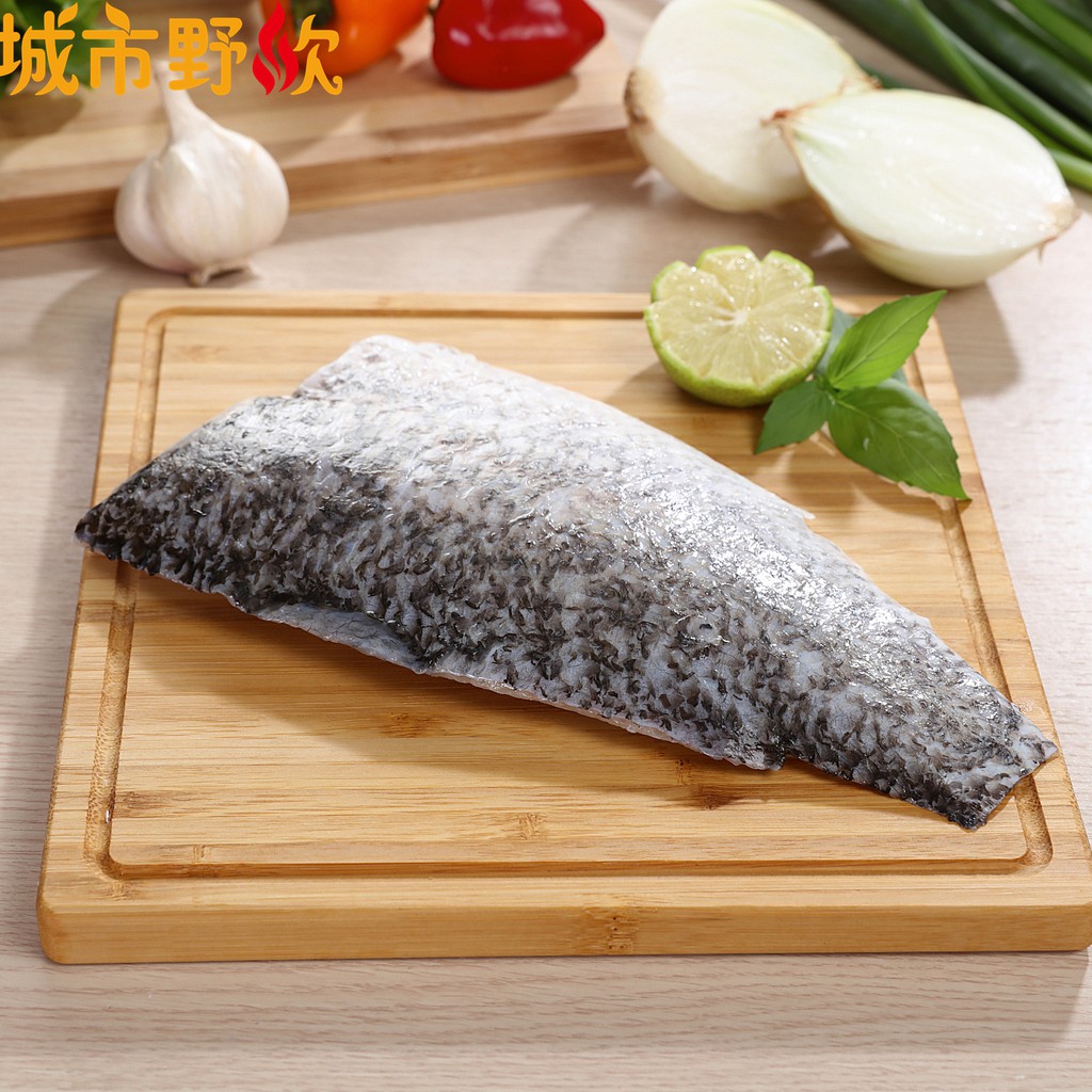 【城市野炊】鱸魚片(200g-300g) 鱸魚 魚 魚鮮 無刺 金目鱸魚 鱸魚片 火鍋 中式料理 烤肉