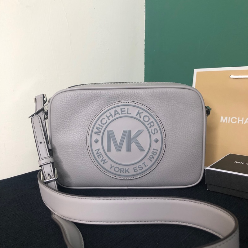 MK 經典立體logo真皮方形餅乾包 經典灰 側背包 肩背包 MICHAEL KORS 現貨 美國代購