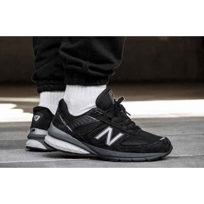 不只是名人加持這麼簡單 五個你必須擁有一雙new Balance 990 鞋款的理由 Gq Taiwan
