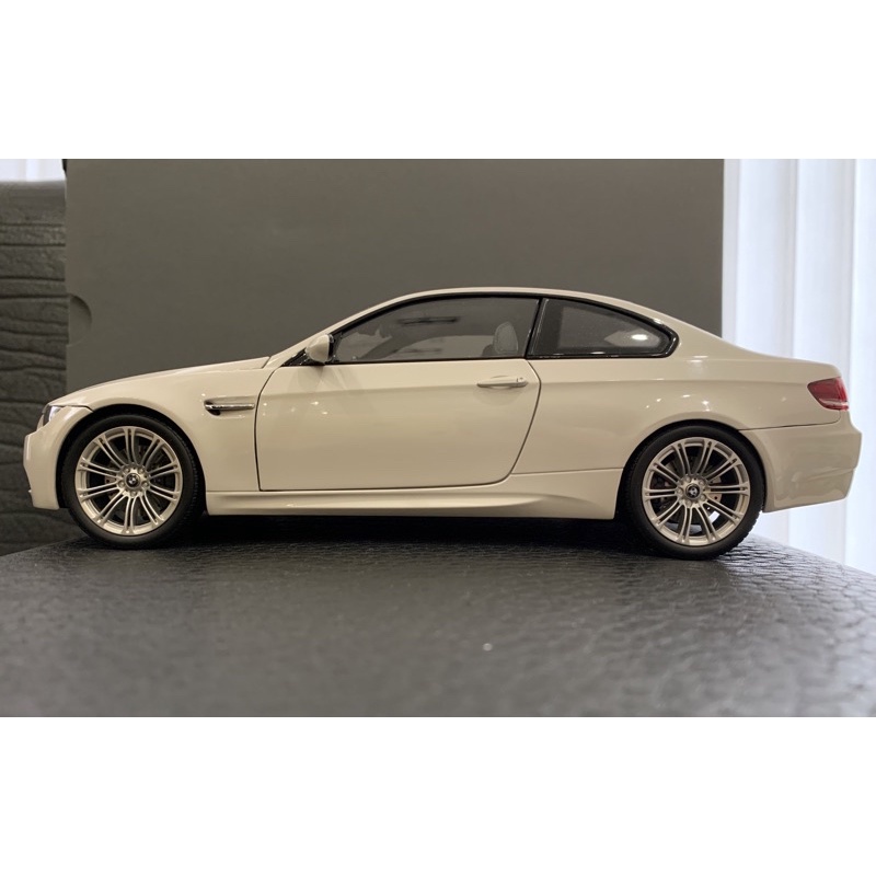 1/18 kyosho bmw e92 m3 原廠 初版