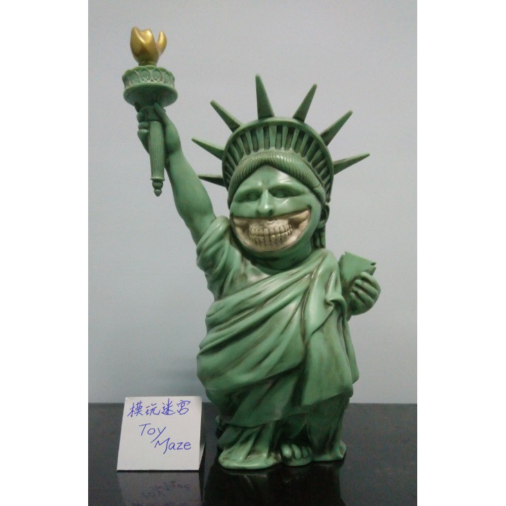 MINDSTYLE/POPAGANDA/Poplife EAST MEETS WEST RON ENGLISH GREEN Ron English x MINDstyle - Popaganda Circus Blind Box Mini Figure – TOY TOKYO