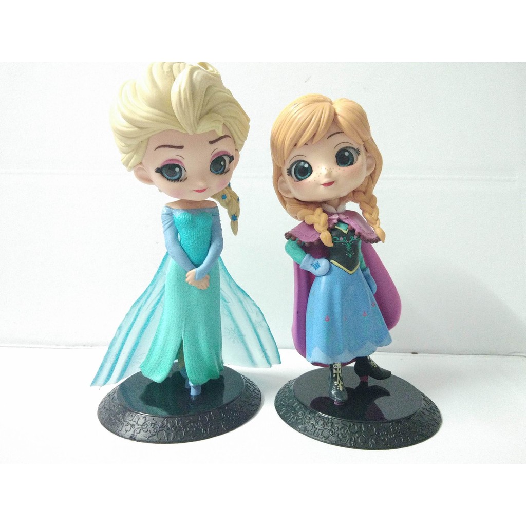 迪士尼公主模型玩具 - 兩個艾爾莎和安娜姐妹