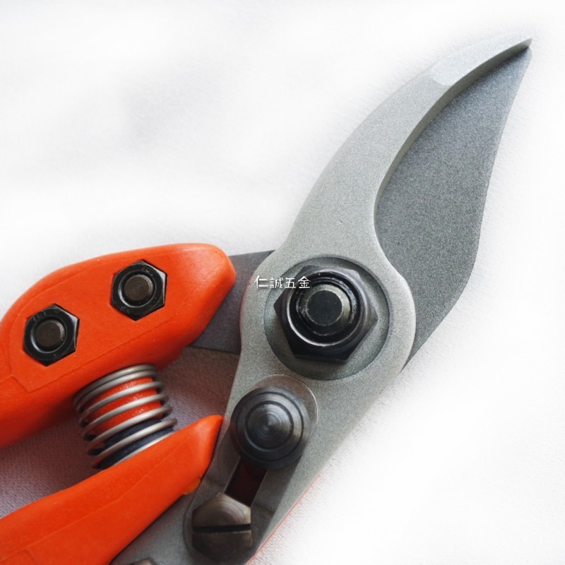 仁誠五金 含稅original Lowe 德國獅牌交錯式修枝剪刀12 104 德國製交錯型剪定鋏花剪刀 蝦皮購物