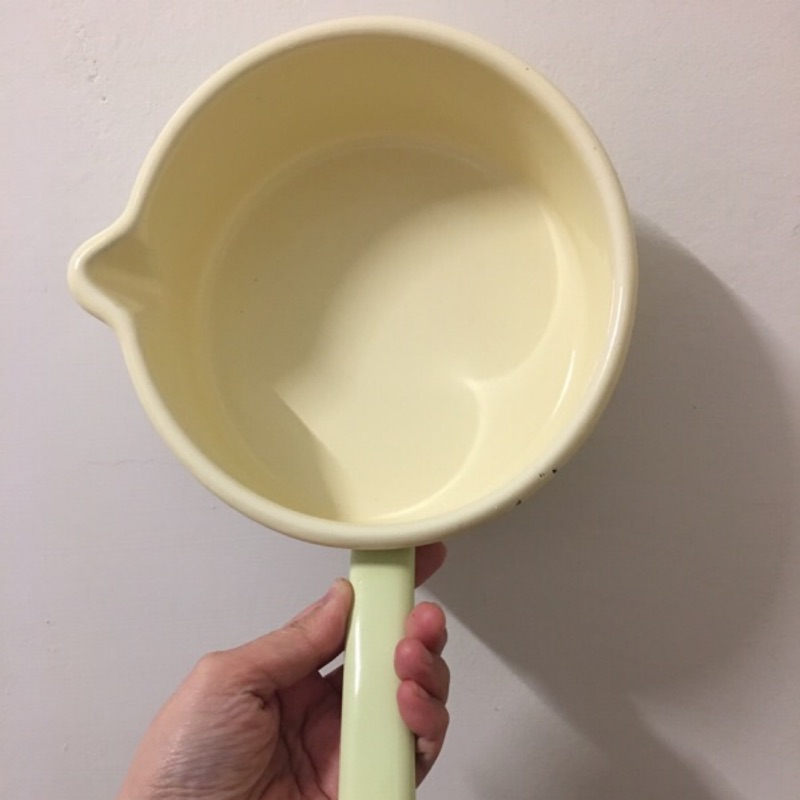 奧地利RIESS 單柄琺瑯牛奶鍋1.0L 16cm 淺綠色