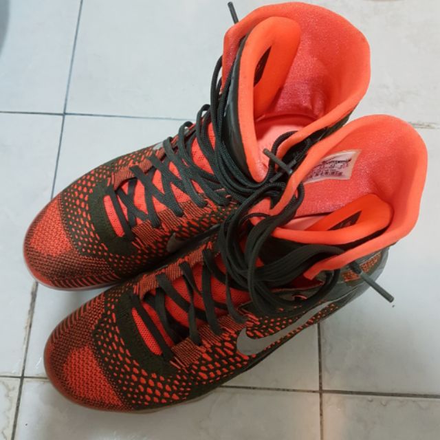 Kobe9亮橘色高筒籃球鞋