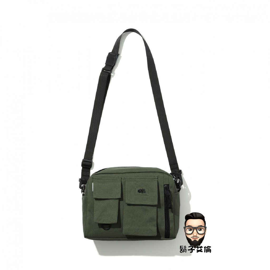 pocket shoulder bag