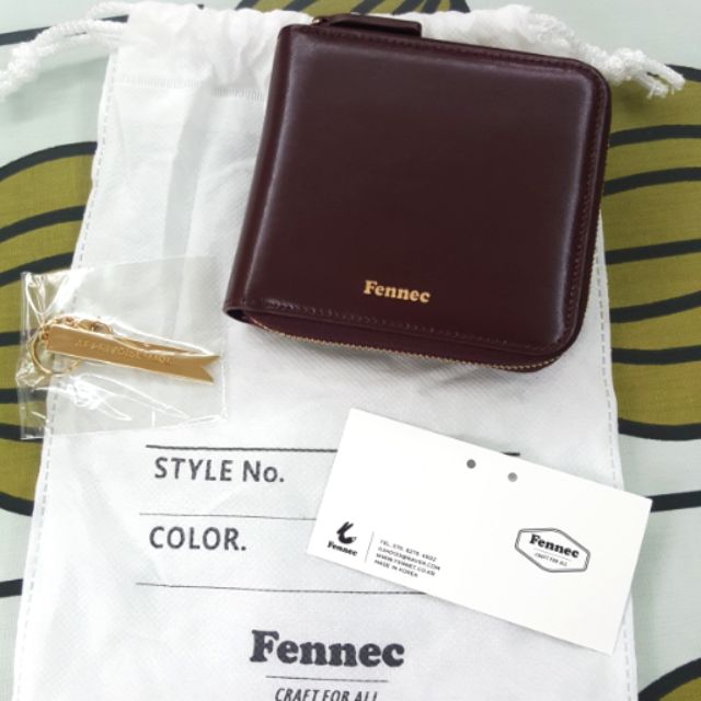 韓國Fennec雙層短夾，酒紅色，韓國帶回 附金屬吊飾