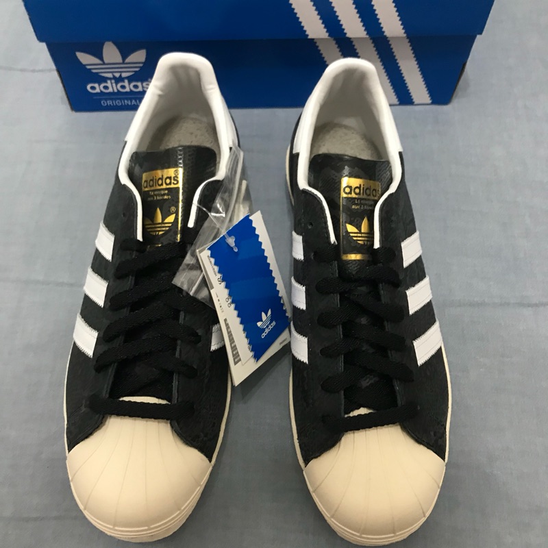 adidas gazelle silver green womens Adidas Men's NMD R1 Shoes