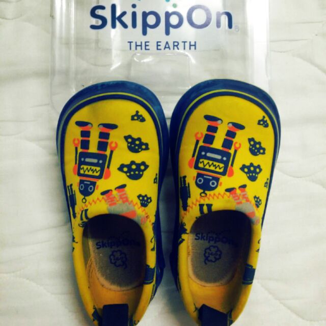 Skippon止滑防水機器人鞋