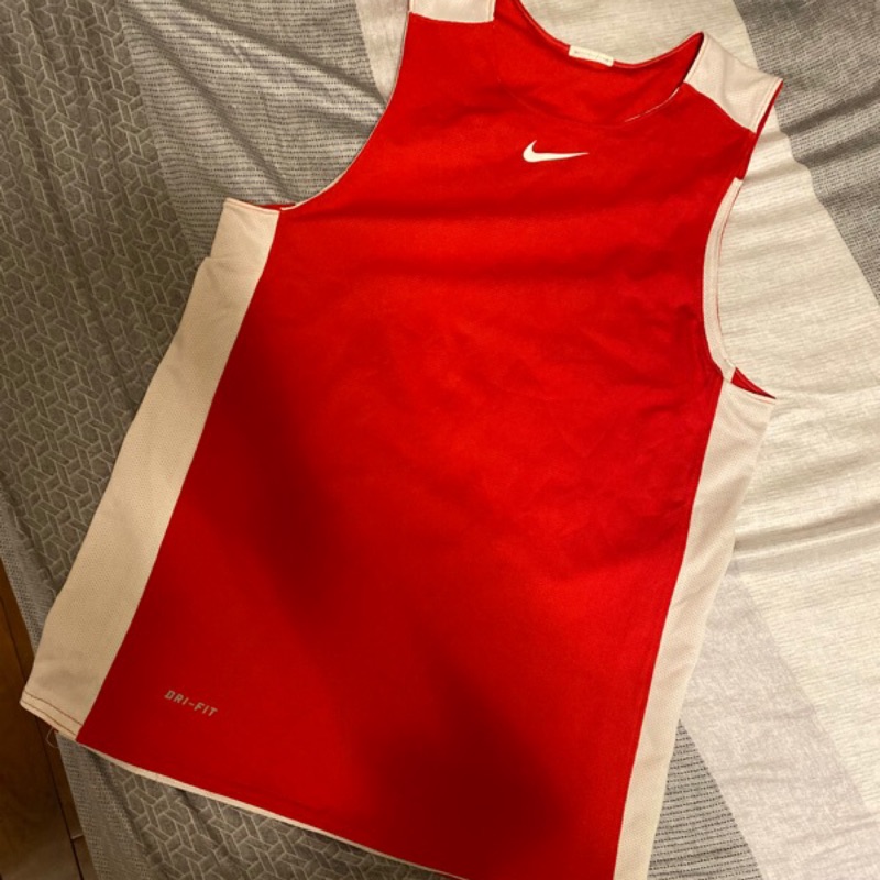二手穿一次 Nike 雙面球衣 訓練 籃球 紅色M
