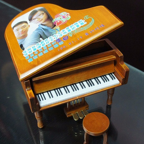 訂製原木音樂盒【鋼琴造型】12X15cm 高9cm