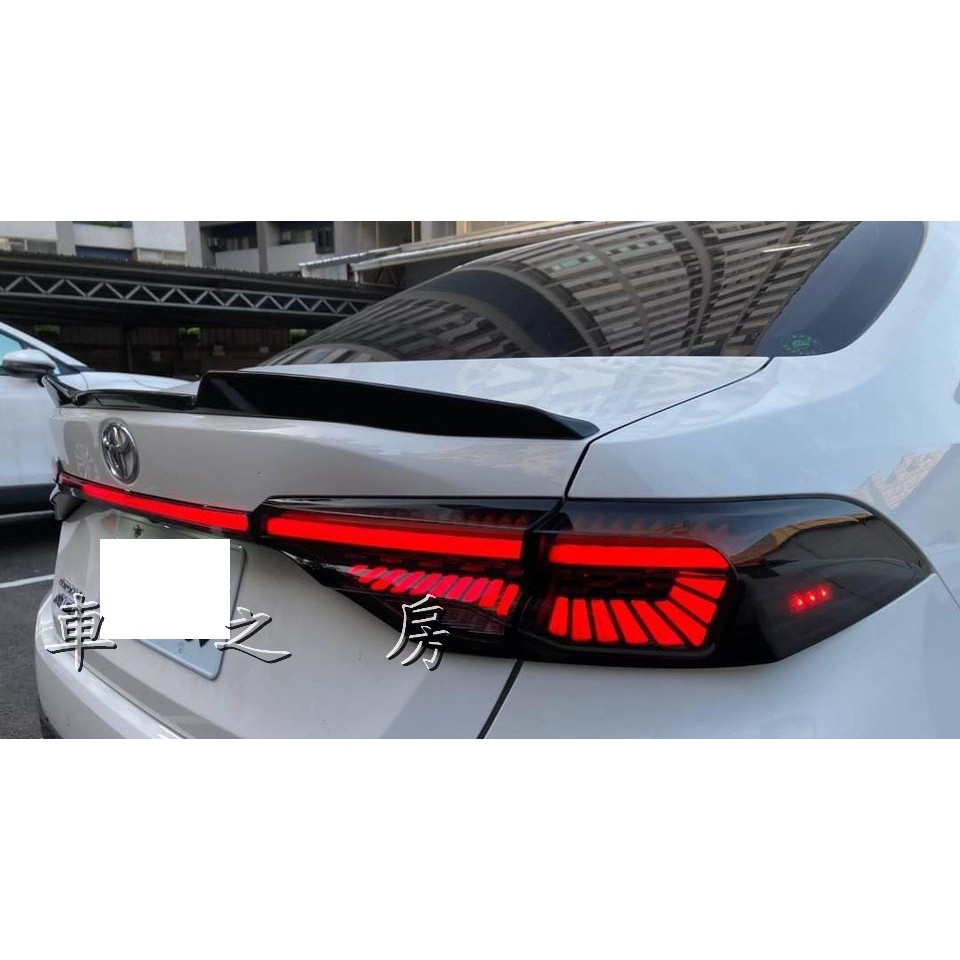 (車之房) ALTIS 12代 2019-2021年 燻黑 全紅 LED 動態 跑馬 光柱尾燈 流水方向燈 含貫穿燈