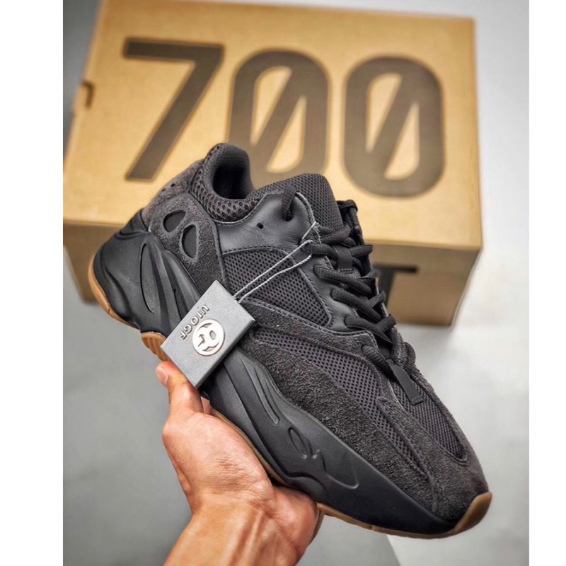 yeezy black utility 700