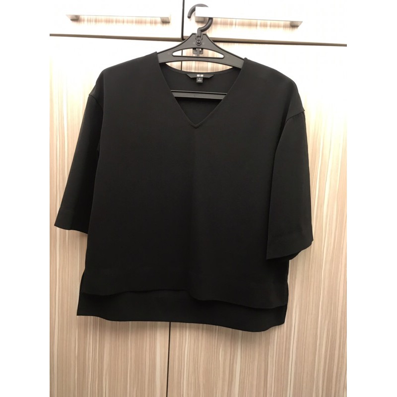 Uniqlo 雪紡v領的價格推薦 21年10月 比價比個夠biggo