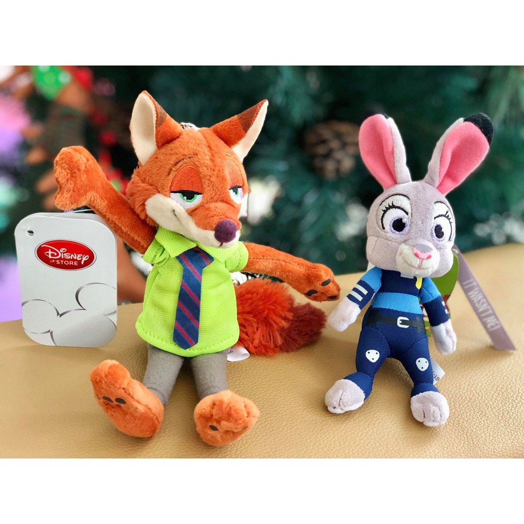 現貨❤️日本東京迪士尼商店帶回 動物方程 胡尼克 狐狸 茱蒂 警官 兔子 珠鍊吊飾 鑰匙圈 包包掛飾 別針 娃娃 尼克
