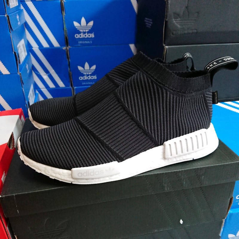 Adidas nmd kjarkas gore-tex jacket clearance 85
