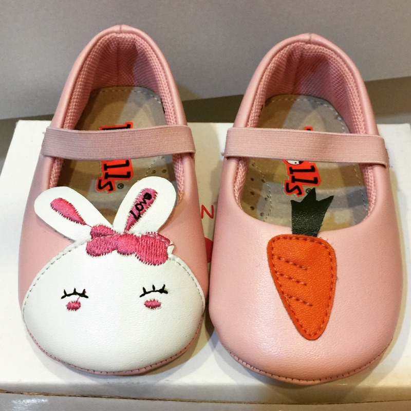 Dolls (Nihon)超可愛不對稱粉色兔子蘿蔔娃娃鞋