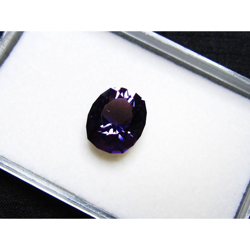 紫水晶 超強火閃 天然無處理 烏拉圭 - 5.04克拉【Texture &amp; Nobleness 低調與奢華】