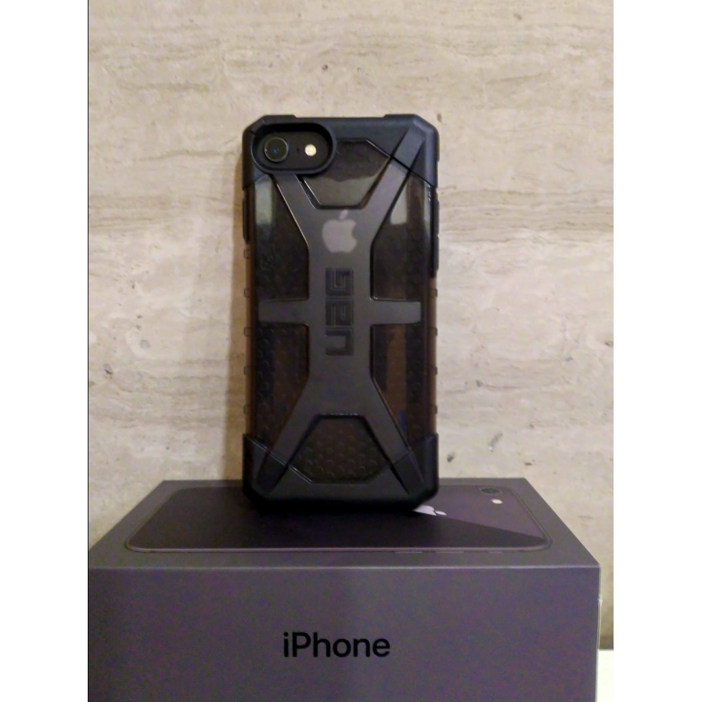 IPhone 8 128G 附UAG 頂級耐衝擊保護殼