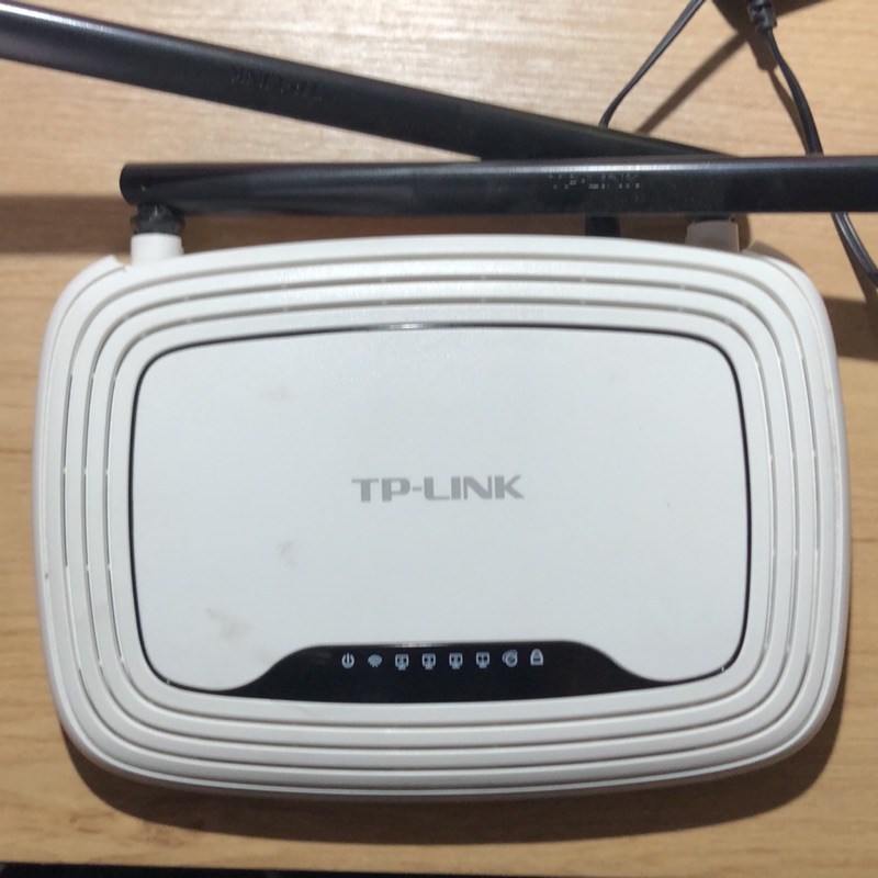 TP-LINK TL-WR841N 300Mbps 無線N路由器