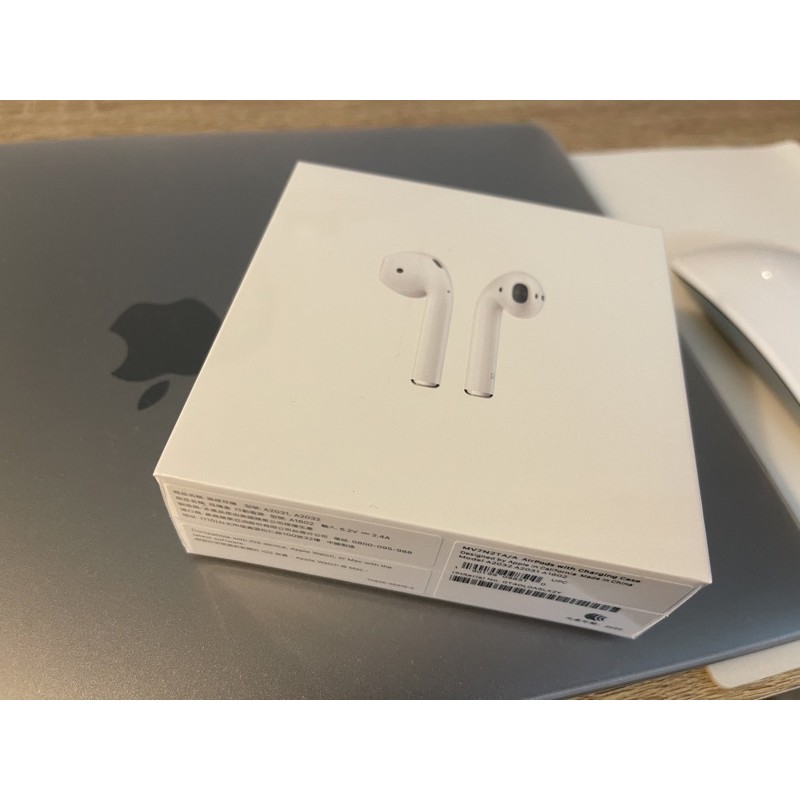 蘋果Apple Airpods 2（2020年）有線充電盒版本 全新未拆封 Apple 無線藍芽耳機 高雄市可面交