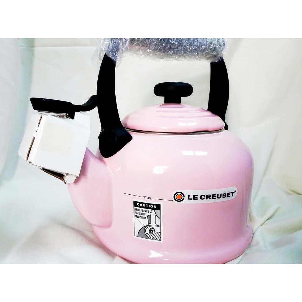Le Creuset 笛音壺大型傳統鳴響水壺燒水壺鋼板琺瑯2 1l 雪紡粉 蝦皮購物