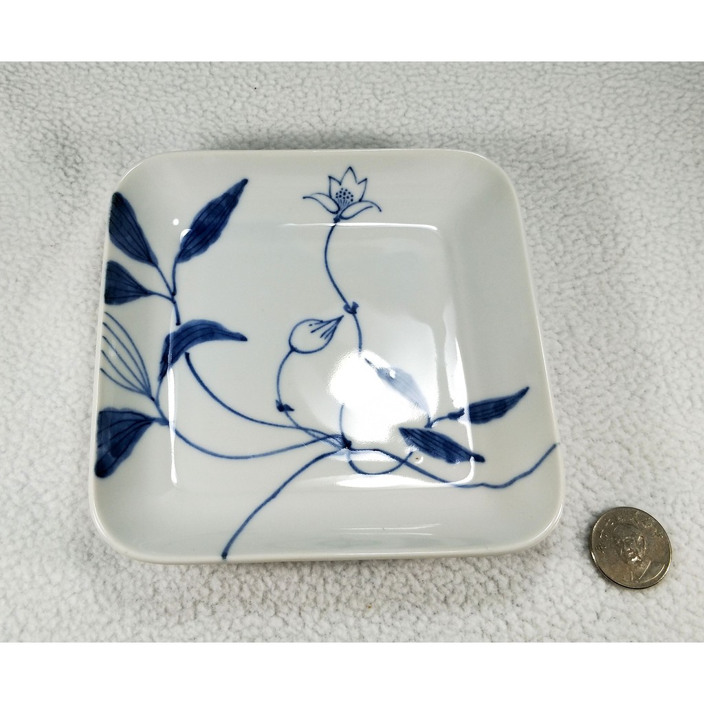 蘭花 正方 盤子 盤 圓盤 菜盤 餐盤 水果盤 展示盤 餐具 廚具 日本製 陶瓷 瓷器 食器 可用於 微波爐 電鍋