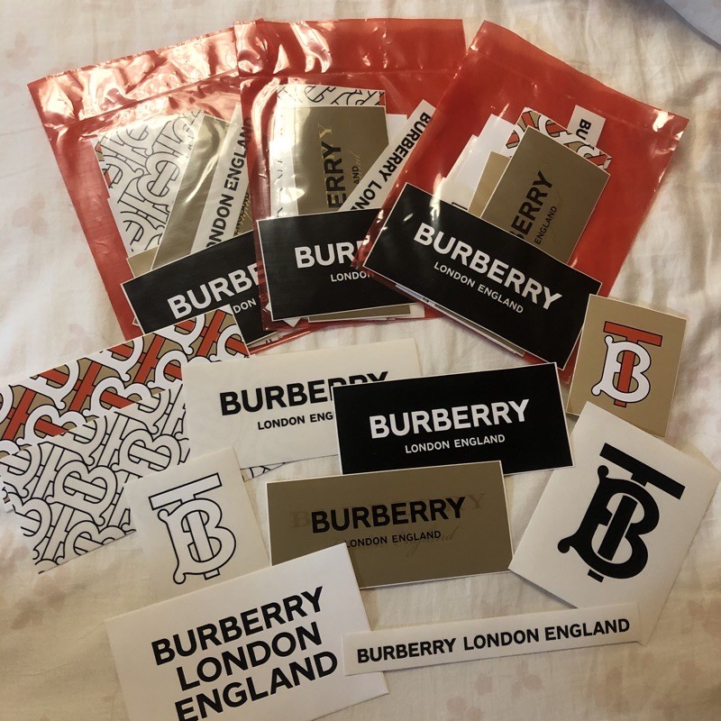 Burberry 行李箱貼紙