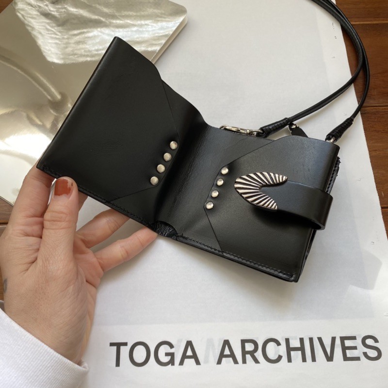TOGA PULLA LEATHER SHOULDER WALLET | angeloawards.com