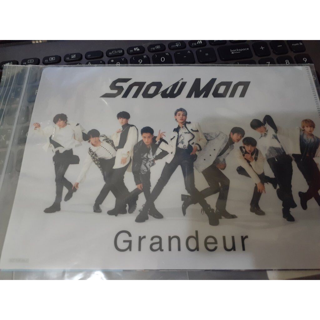 Snowman 傑尼斯日盤特典資料夾初回限定盤a B Grandeur 有兩版cd Dvd 單曲 蝦皮購物