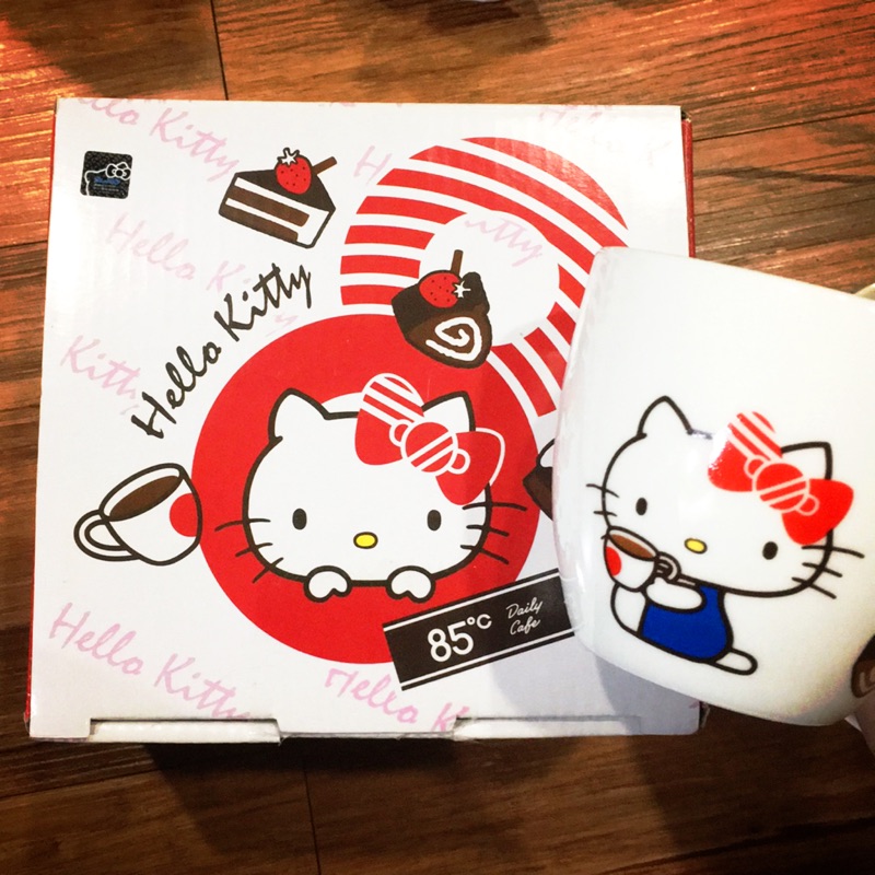 85度C HELLO KITTY甜蜜午茶杯盤組