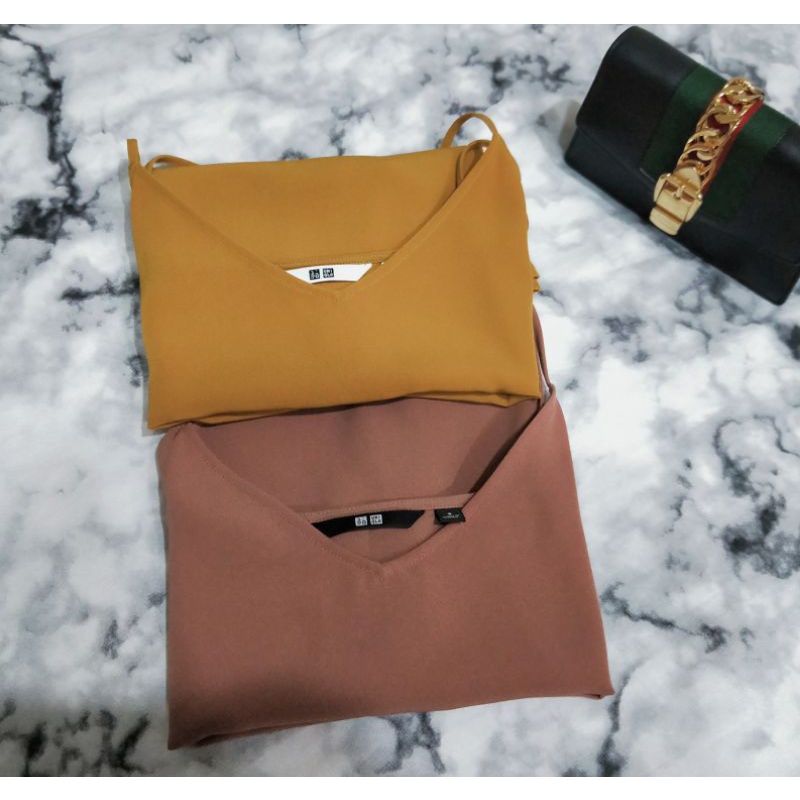 Uniqlo 雪紡v領的價格推薦 21年10月 比價比個夠biggo