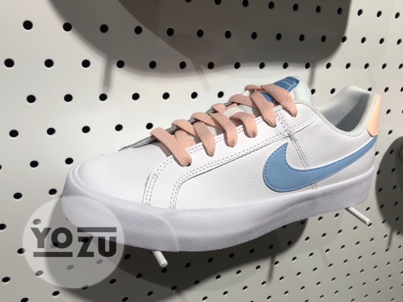 nike a02810