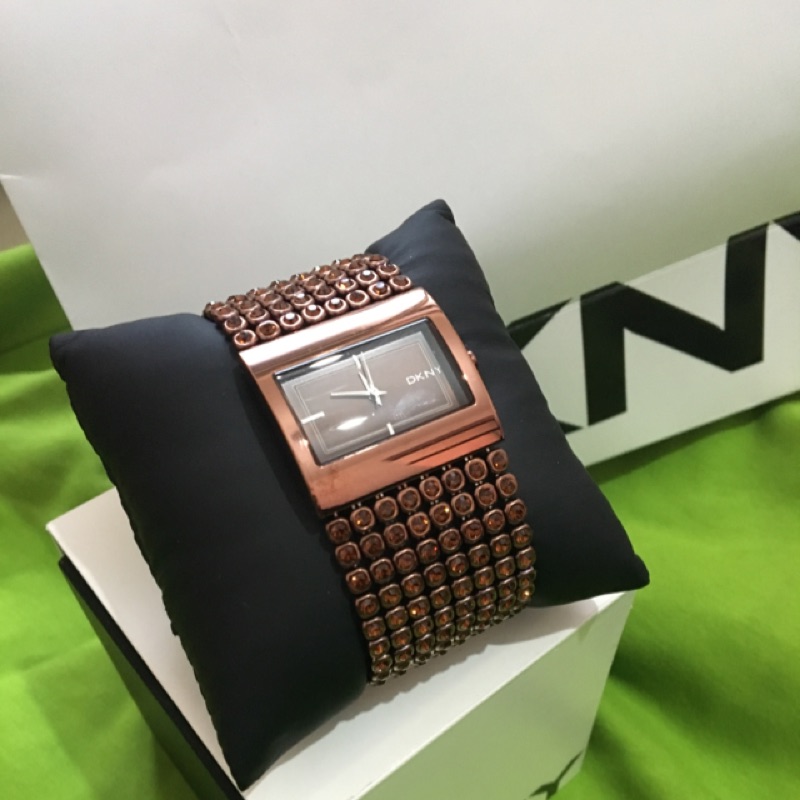 時尚 DKNY 手錶 閃耀金鑽腕錶 全新未使用