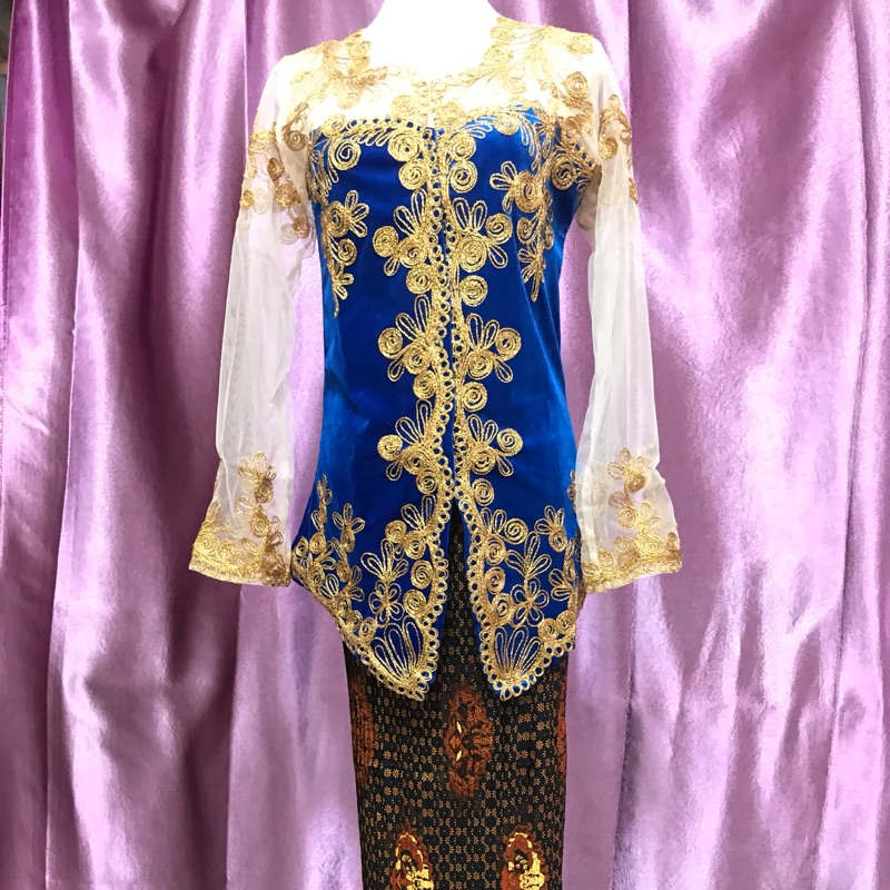 印尼傳統服飾Kebaya beludru