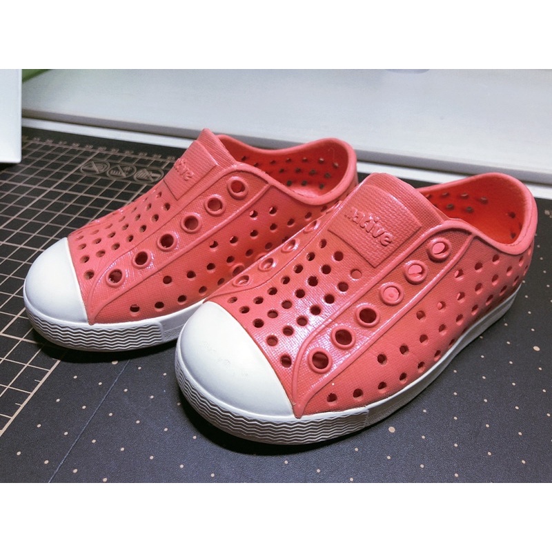 Native小童塑膠鞋 粉紅色專櫃正品 C6(13cm) 二手出清