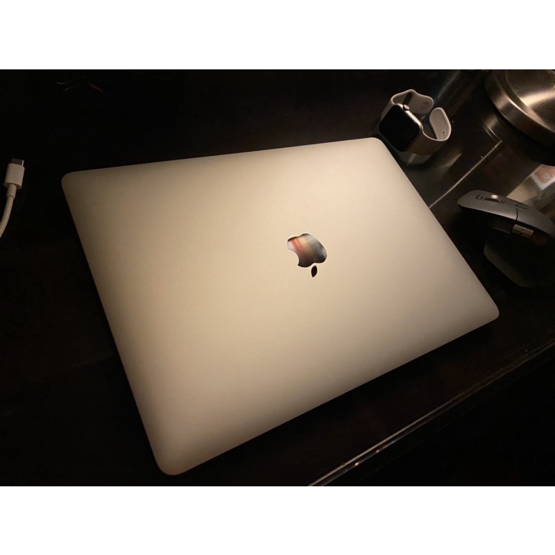 MacBook Air M1 銀色 CPU:8核心 RAM:16GB SSD:512GB
