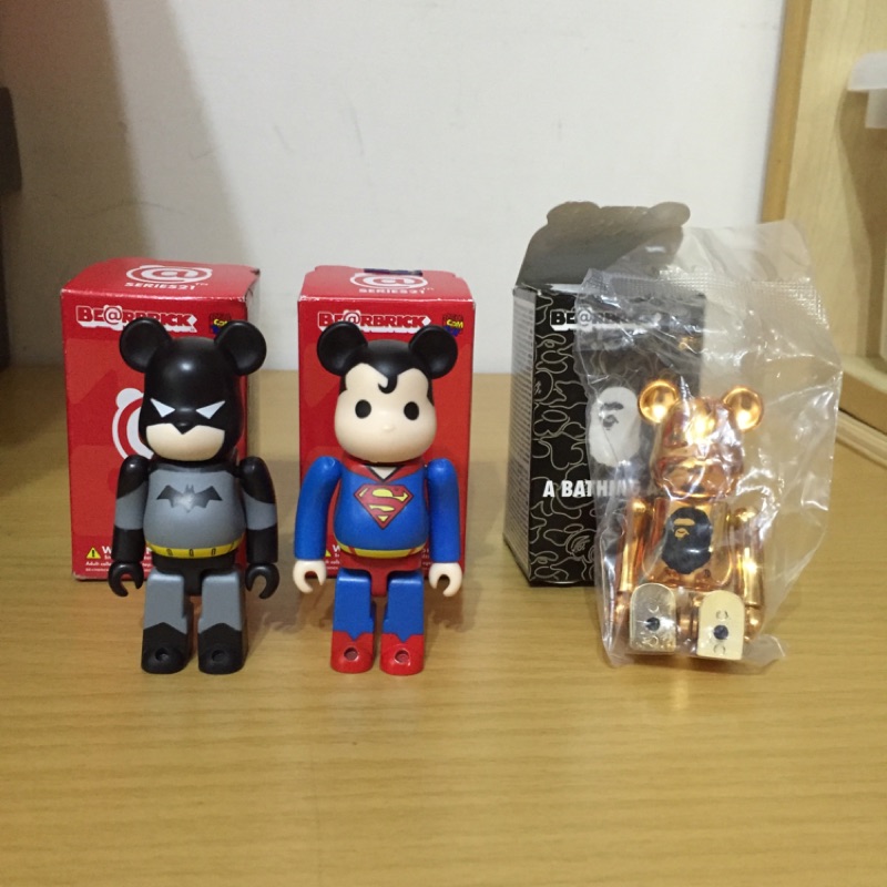 Be@rbrick 21代 超人+蝙蝠俠