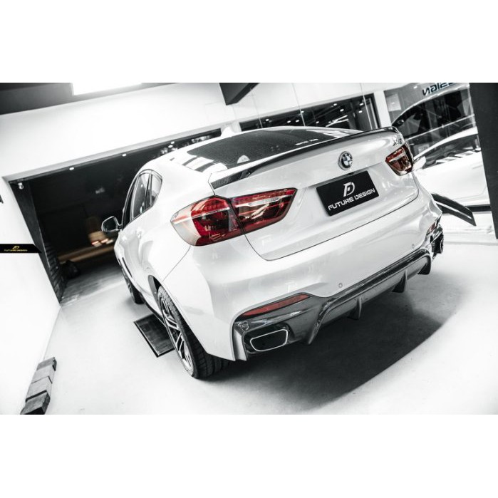 【Future_Design】BMW F16 X6 MTECH 3D style 抽真空 卡夢 四出 後下巴