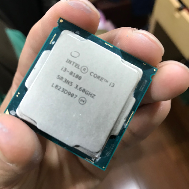 Intel Core i3 8100 中央處理器 有內顯 無盒