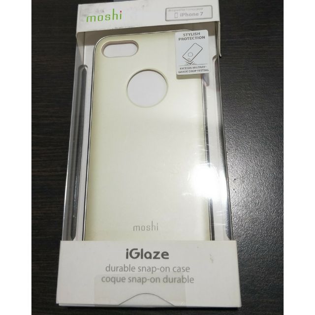 全新moshi Iphone 7/Iphone 8原廠背蓋 保護殼 保護套 黃色（購於i  Store)