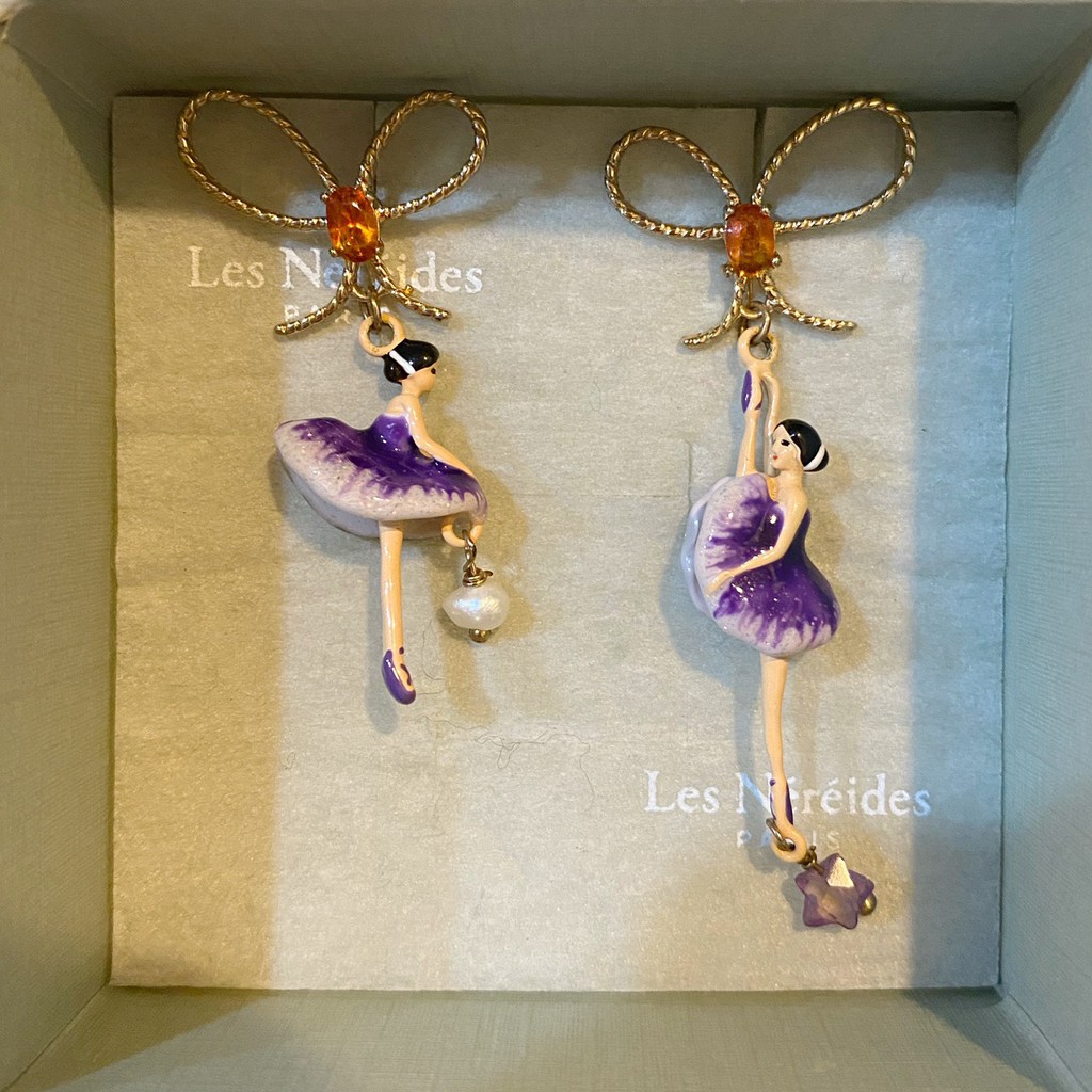 ［降價］【Les Nereides】 漸層紫色生動舞姿蝴蝶結不​對稱芭蕾耳環 夾式