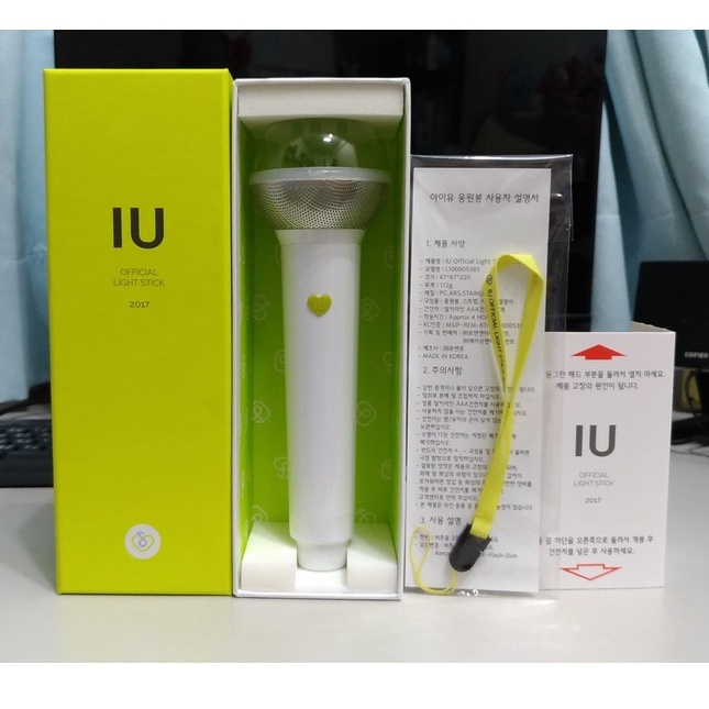 預購⭐IU 李知恩 韓國官方手燈 一代手燈 二代手燈 銀手燈 應援燈 正版周邊 1代手燈 2代手燈 2017年 應援棒