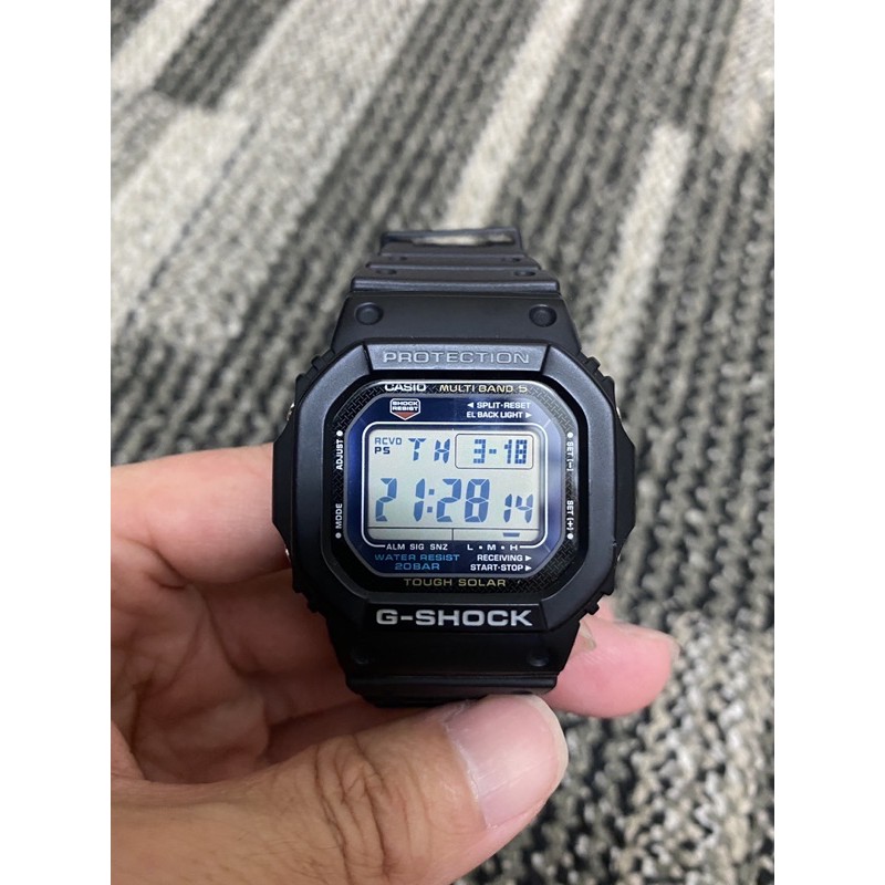 ［CASIO] G-SHOCK GW-M5600A 太陽能電波 經典小方塊