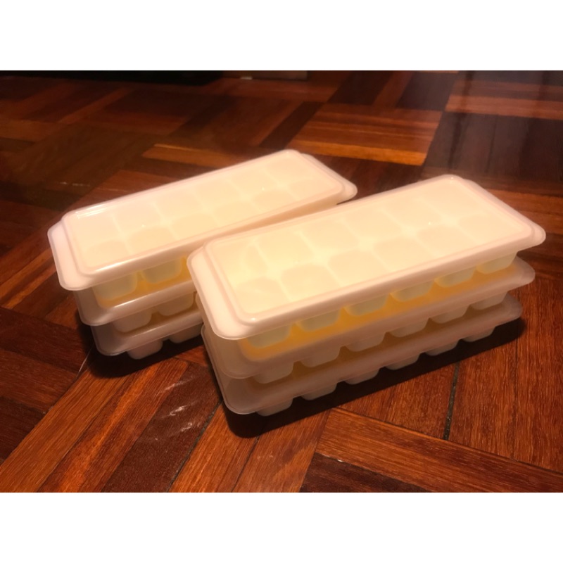 二手-KOKUBO寶寶離乳冷凍盒 副食品存放盒 副食品儲存盒 冰磚盒 附蓋子(方格-12格)