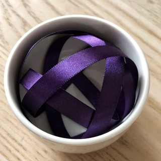 高質感雙面緞緞帶。紫堇