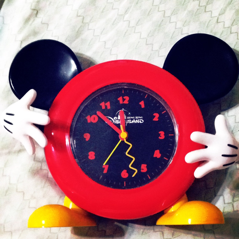 香港迪士尼～米奇時鐘 （待修便宜賣）