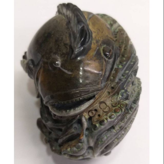 澎湖文石雕刻
石斑魚VS章魚
產地：澎湖將軍
6.5x6.5x8cm
12580即可擁有