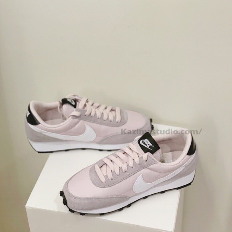 nike daybreak tailwind